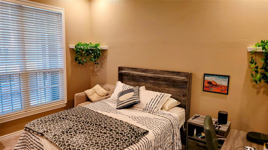 Colonade At Turtle Creek Condo - Residential Lease