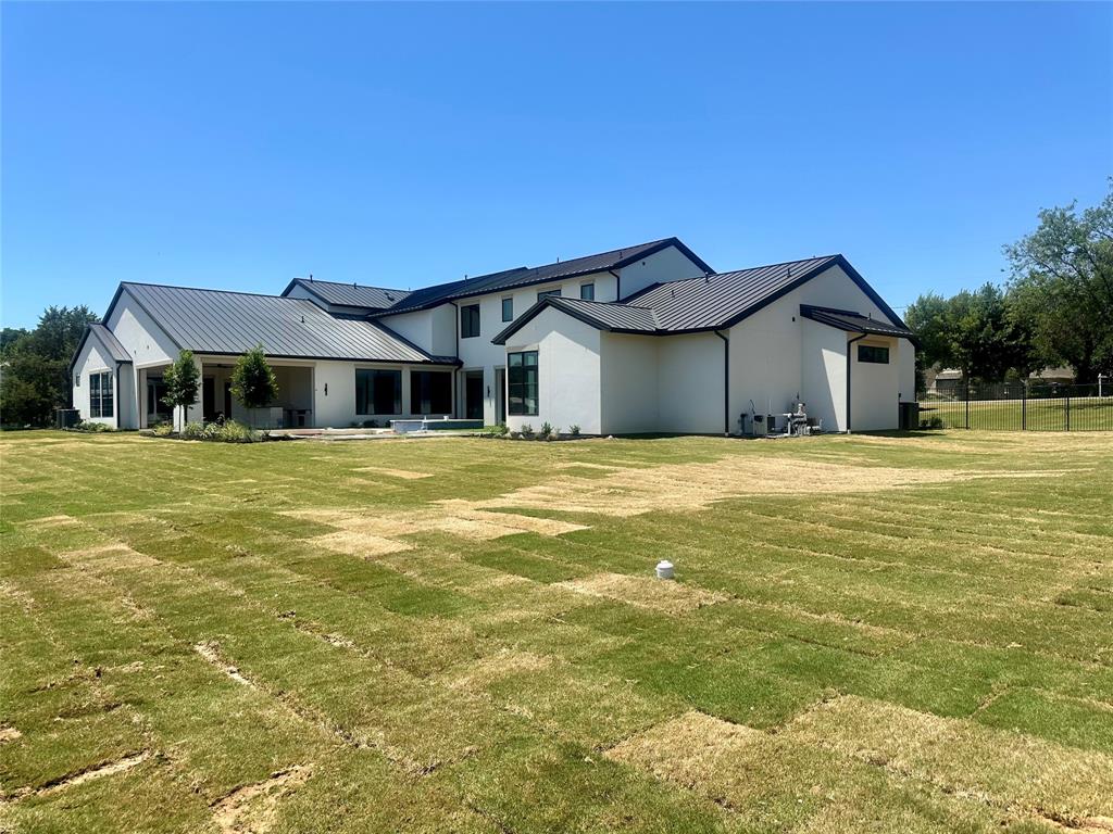 2625 Ridgecrest Drive