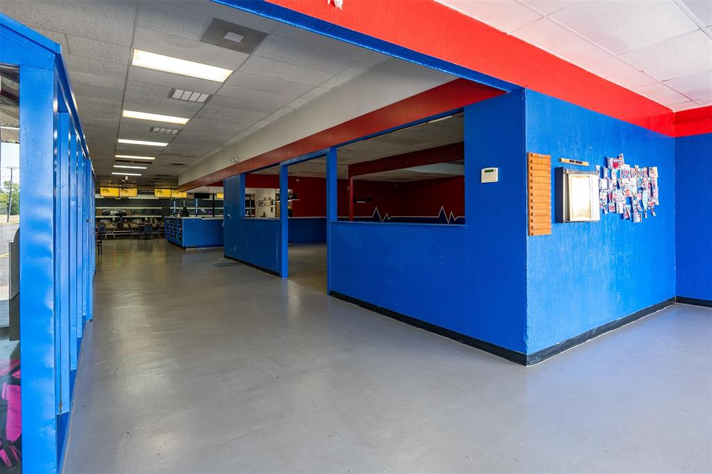 900 W Corsicana Street