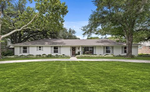 3788 Waldorf Drive Dallas TX 75229