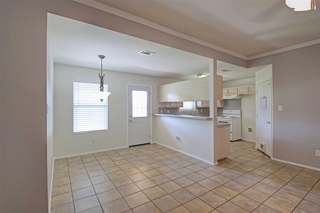 1103 Lynnwood Court