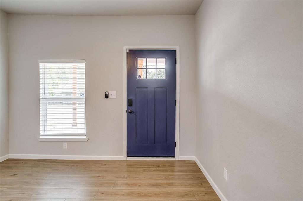 716 SE 7th Avenue