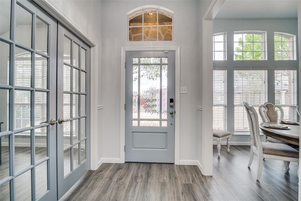 1237 Bay Line Drive