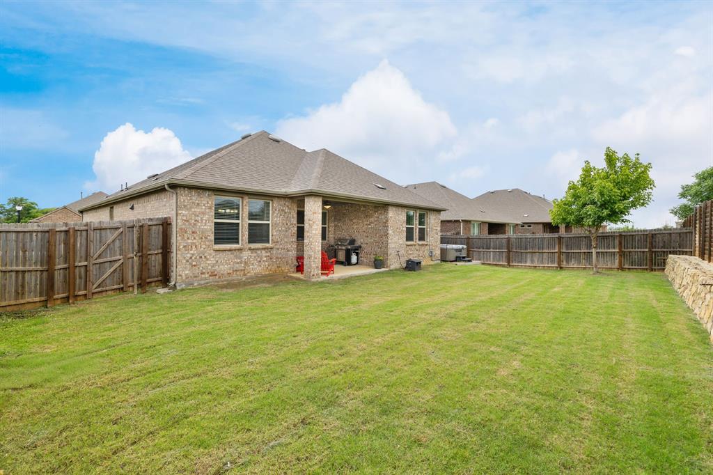 10117 Table Bluff Street