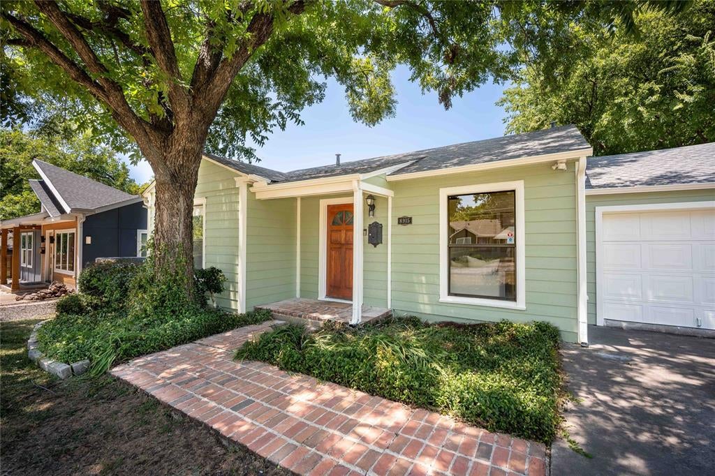 8915 Diceman Drive