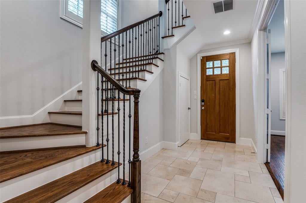 2110 Helsminster Drive
