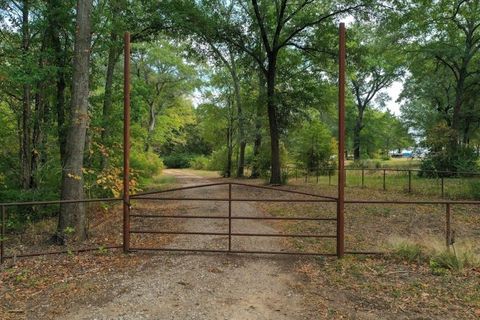1234 County Road 1450 Bonham TX 75418