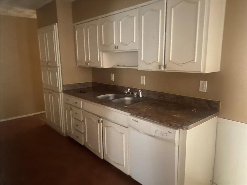 Ridgecrest Manor - Residential