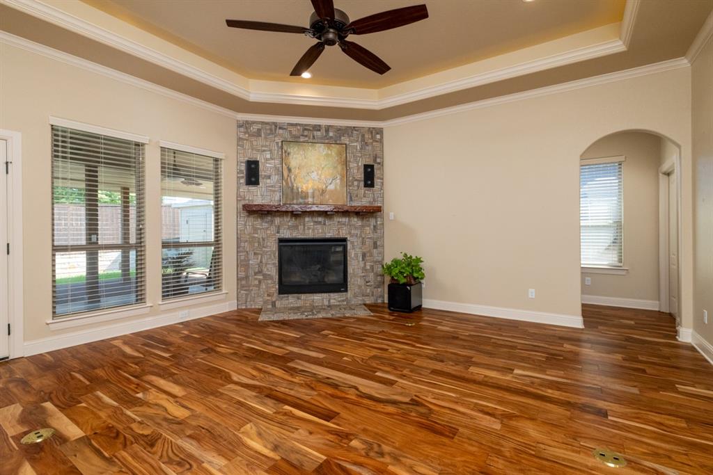 2106 Ridgecrest Drive