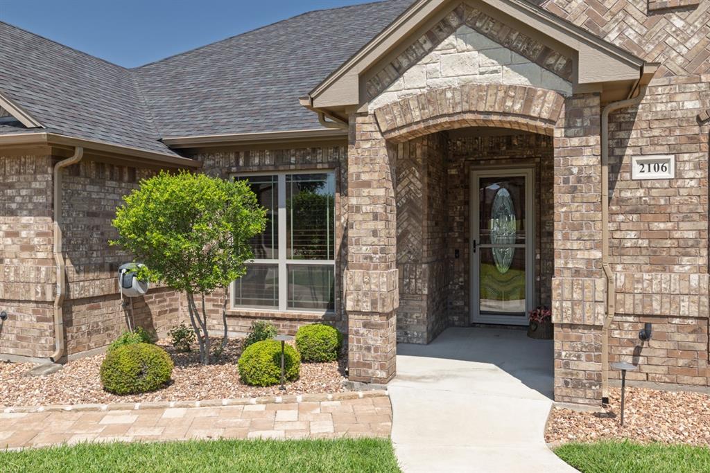 2106 Ridgecrest Drive