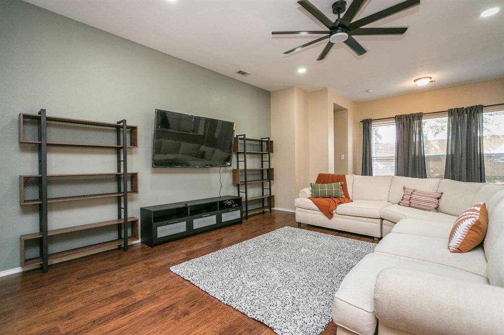 Foxwood Glen - Residential