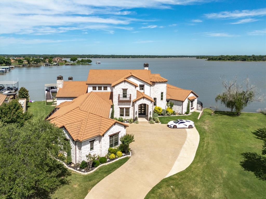 12633 Lakeview Court