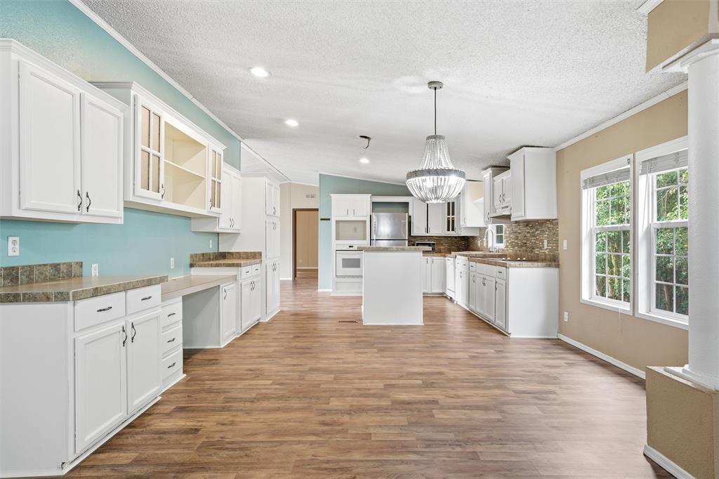 Hewitt Mobile Home - Residential