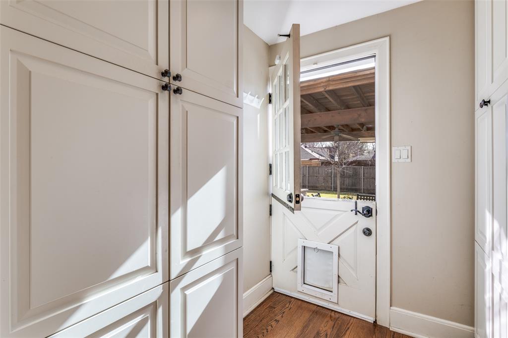 Hollywood Rev - Residential