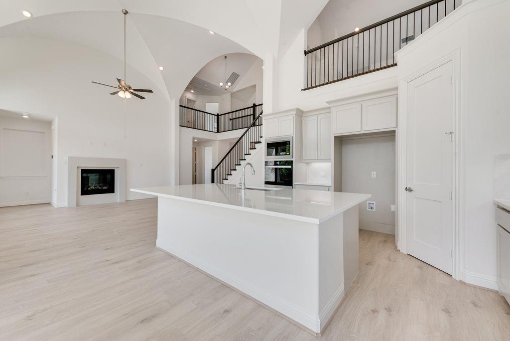 Breezy Hill - Residential