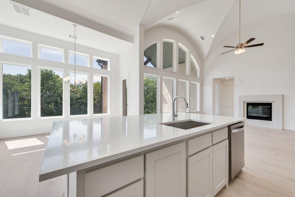 Breezy Hill - Residential