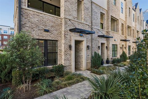 653 Dalton Lane Irving TX 75039