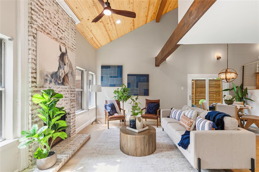 Esplanade Condo - Residential
