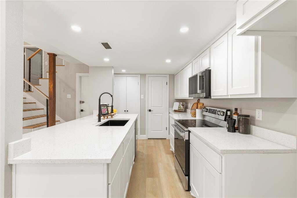 Esplanade Condo - Residential