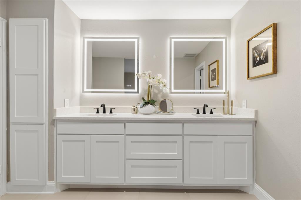 Esplanade Condo - Residential