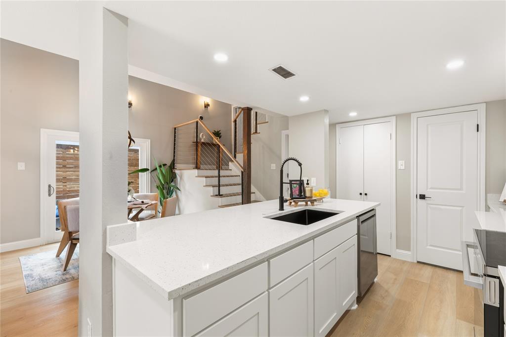 Esplanade Condo - Residential