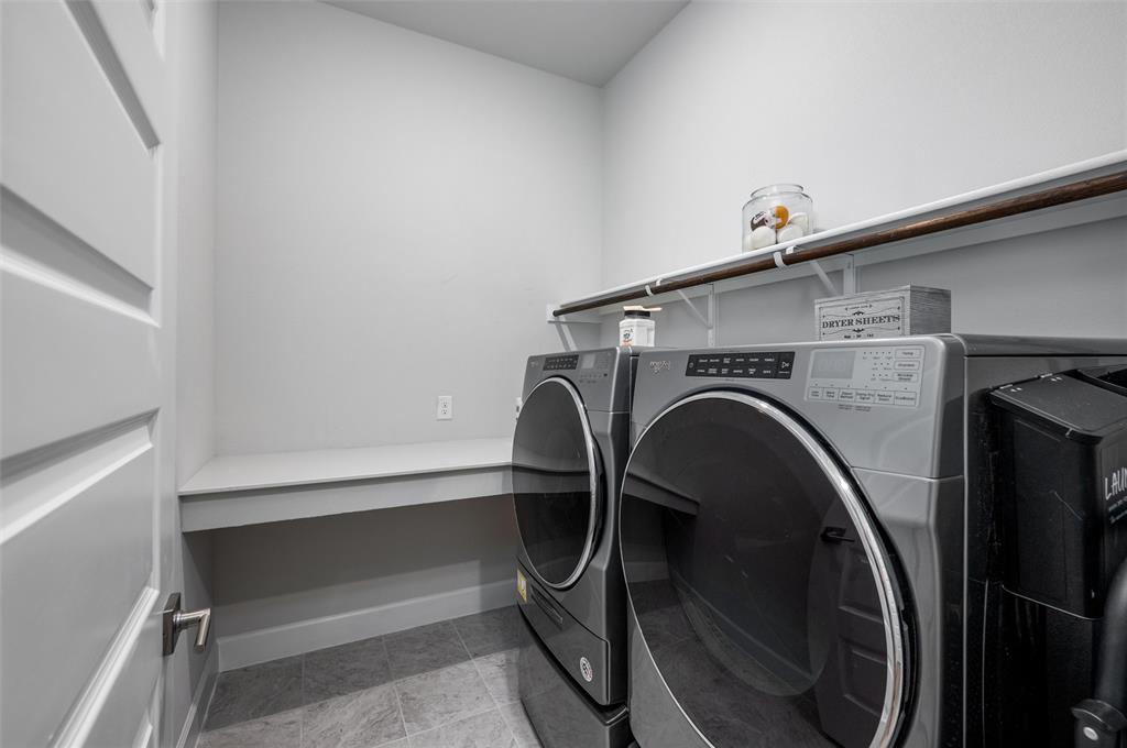 Mantua Point - Residential