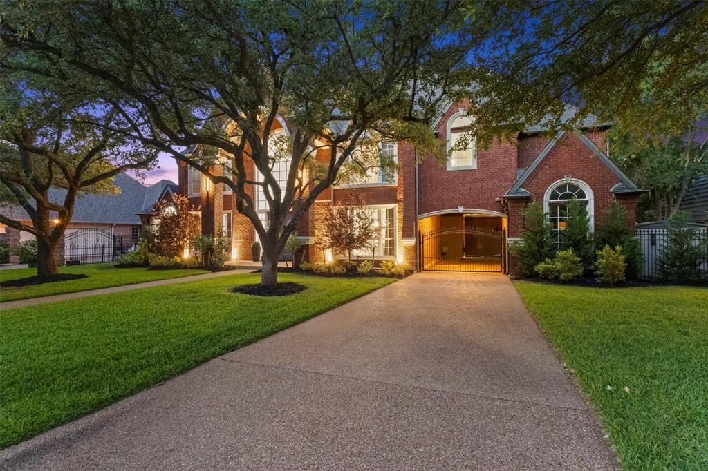 2906 Cottonwood Lane