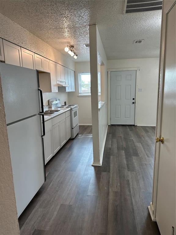 Chamberlain Arlington Heights 2nd - Residential Lease