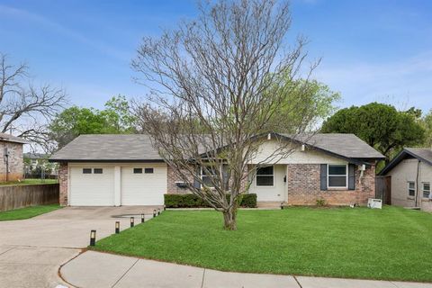 1315 Aransas Drive Euless TX 76039