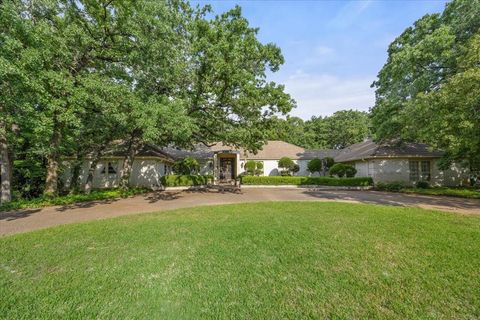 2409 Southbrook Court Arlington TX 76006