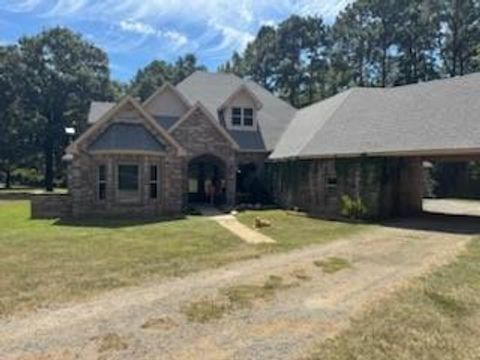 4720 State Highway 21 E Hemphill TX 75948