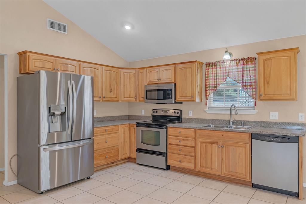 LAKE TAWAKONI - Residential