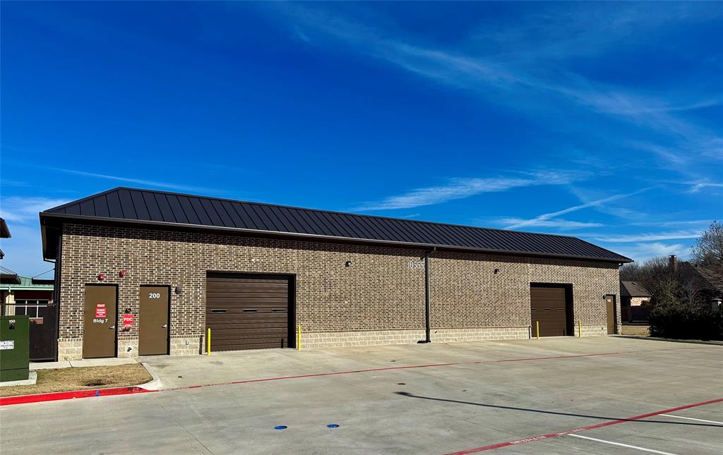 10555 N County Road 200