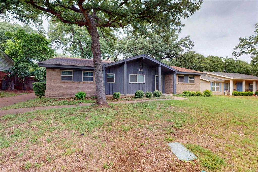 716 W Pleasantview Drive