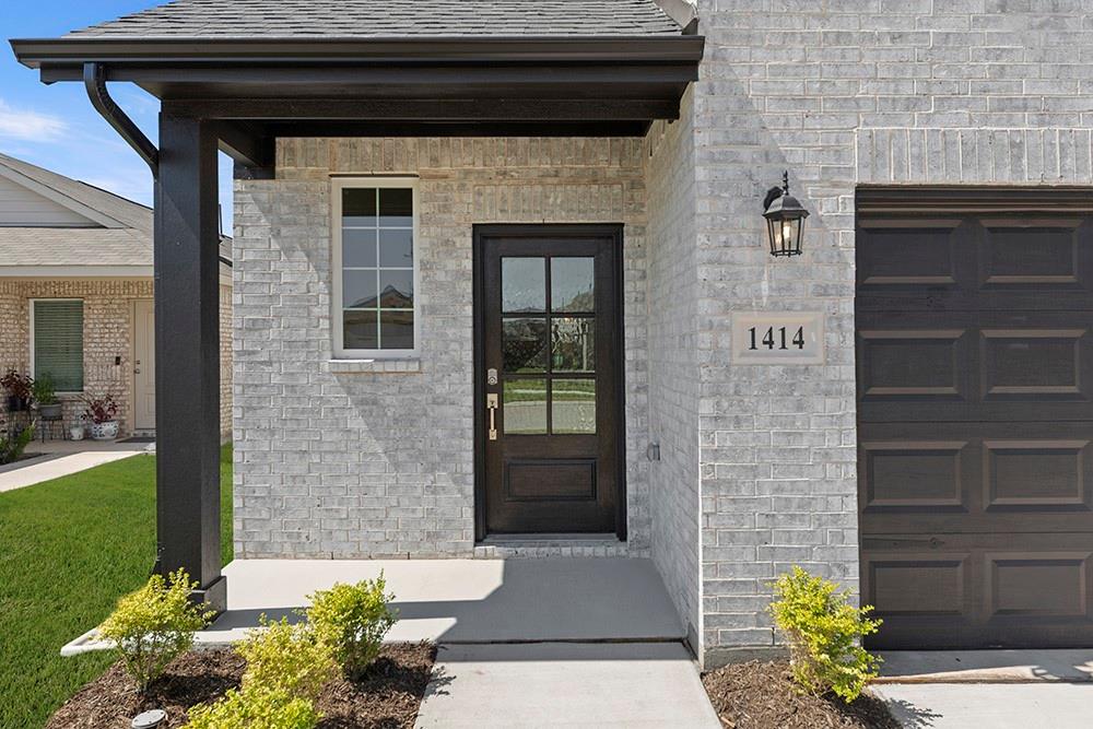 1414 Grove Pond Road