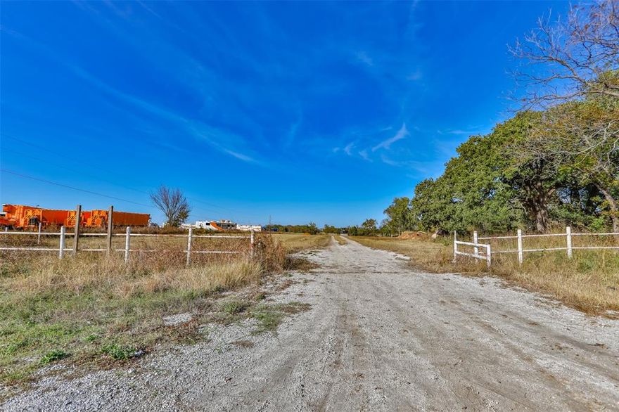 Opportunity awaits! Over 550 feet of road frontage on East Hwy 82 just 4 miles East of I-35! Investors and developers take advantage of this great business opportunity...the options are endless with this property. Storage units, warehouses, RV park, duplexes and much more would be ideal at this location! Or if you're looking to build a great barndominium or new home bring your farm animals. There's plenty of room for them to roam and great shade from beautiful pecan trees! Just minutes from Gainesville and Whitesboro and close driving distance to Sherman, Lake Texoma, Lake Ray Roberts and Winstar World Casino!