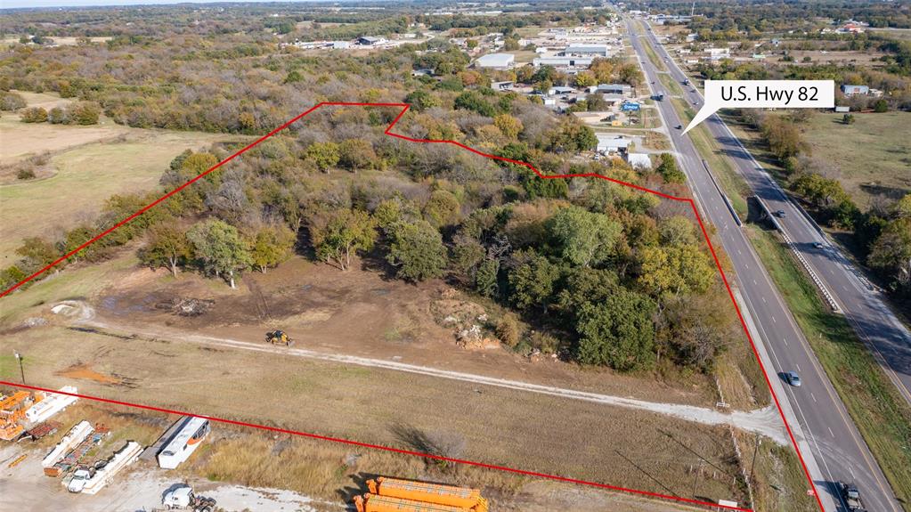 4401 E Highway 82
