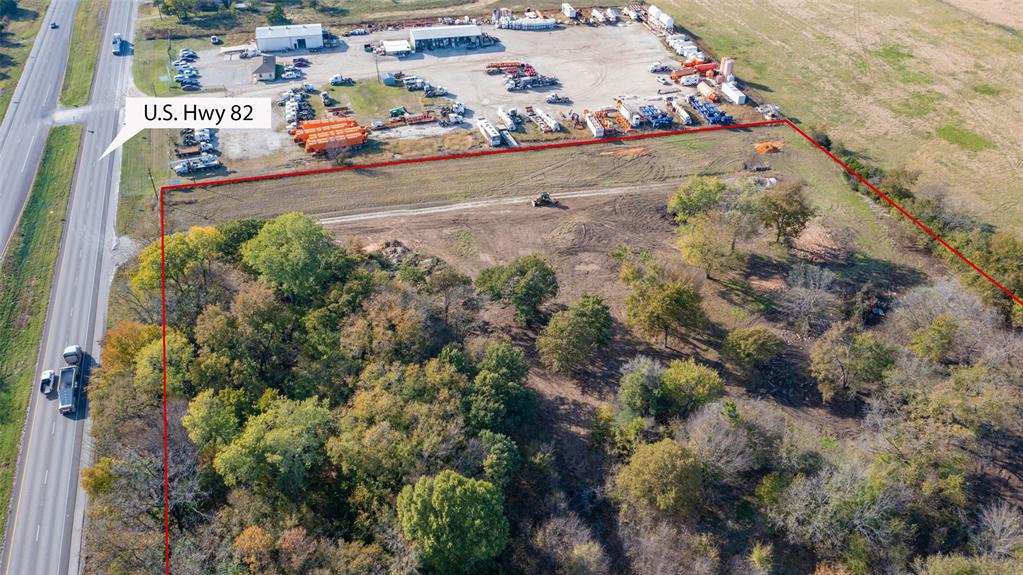 4401 E Highway 82