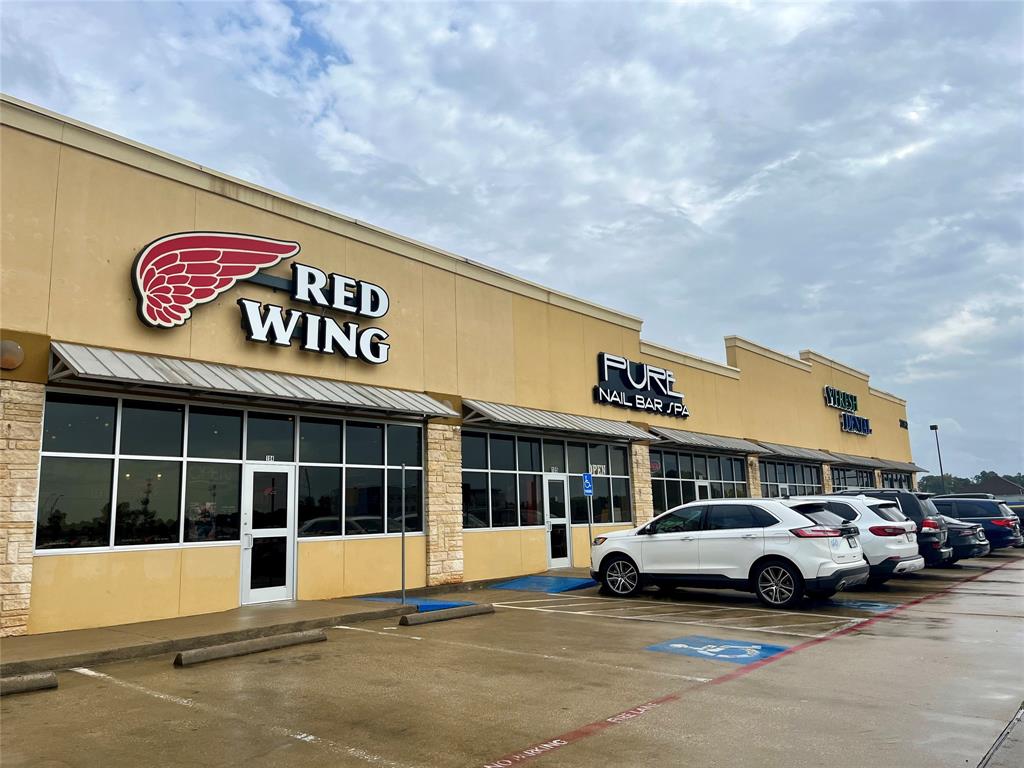 3052 N Eastman Road 100