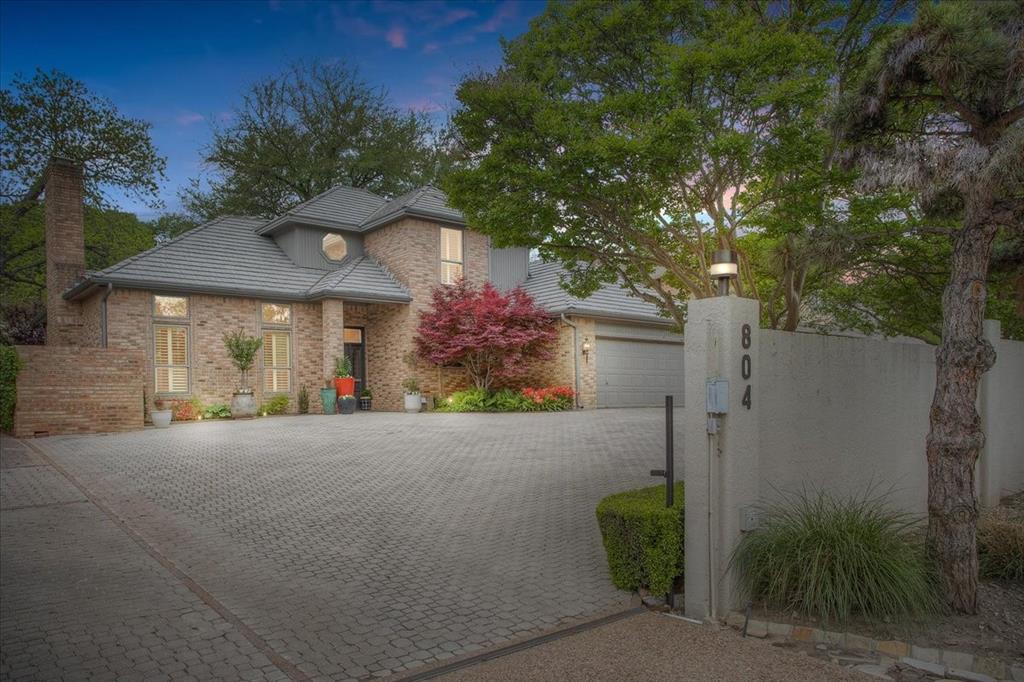804 Roaring Springs Road