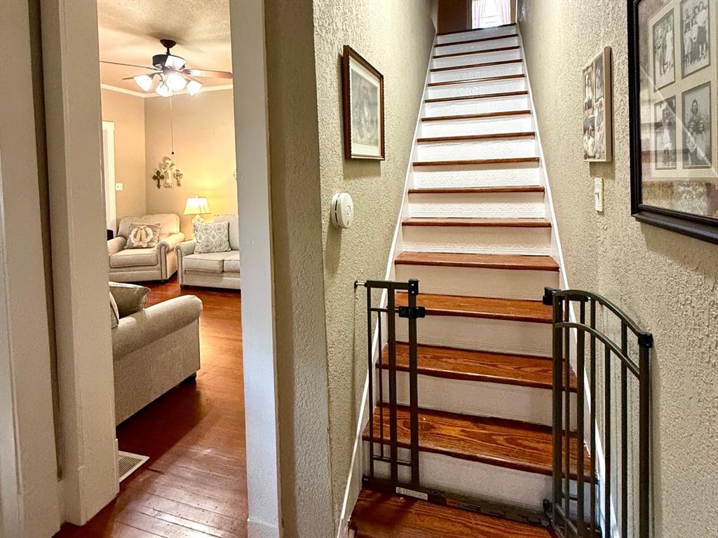 SHANNON R E 1ST ADDN - Residential