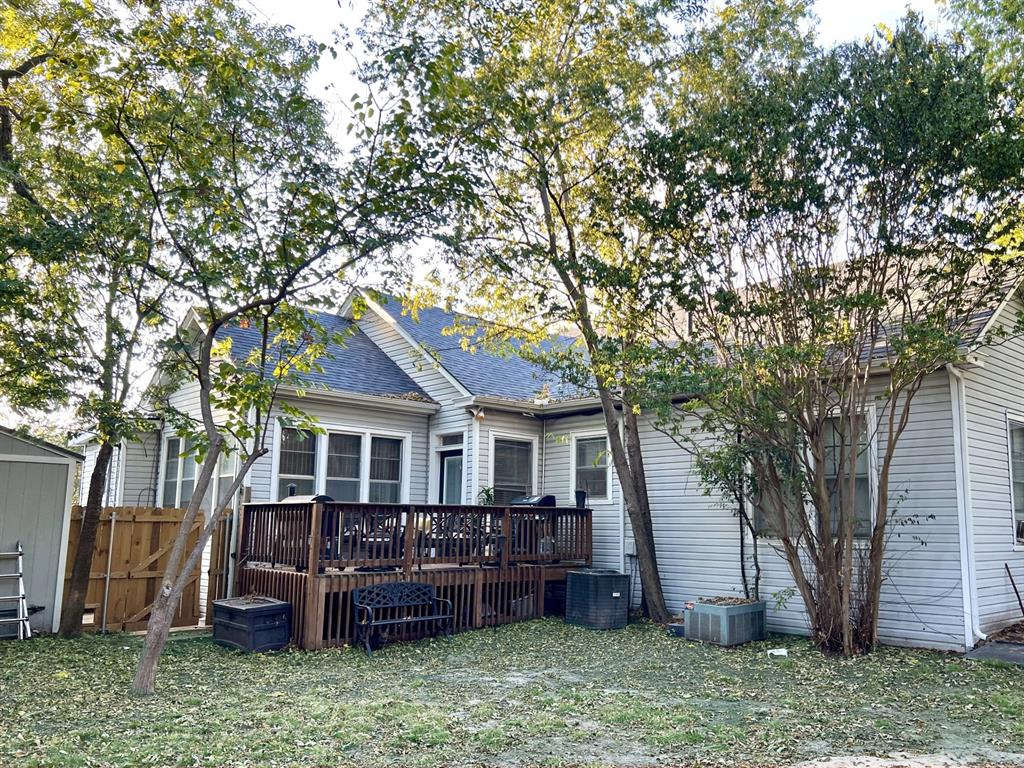 SHANNON R E 1ST ADDN - Residential