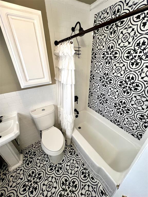 SHANNON R E 1ST ADDN - Residential