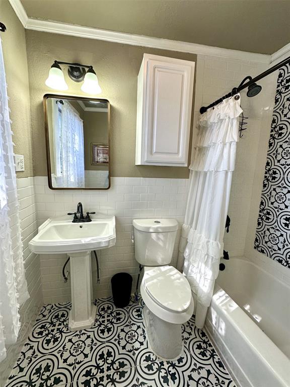 SHANNON R E 1ST ADDN - Residential