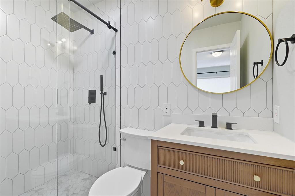 Chamberlain Arlington Heights 1st - Residential Lease