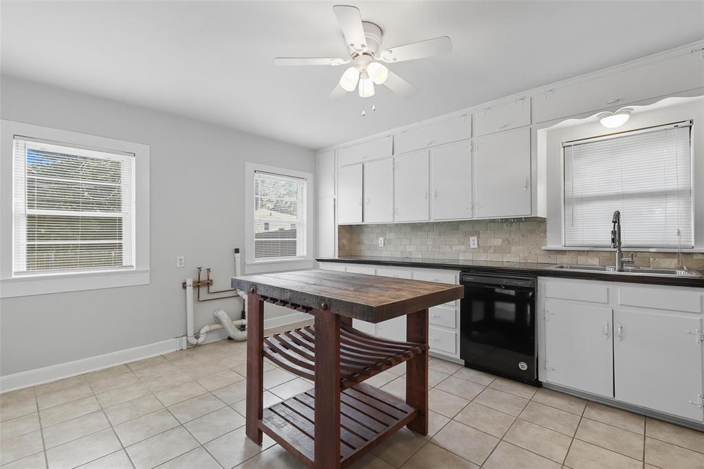 Chamberlain Arlington Heights 1st - Residential Lease