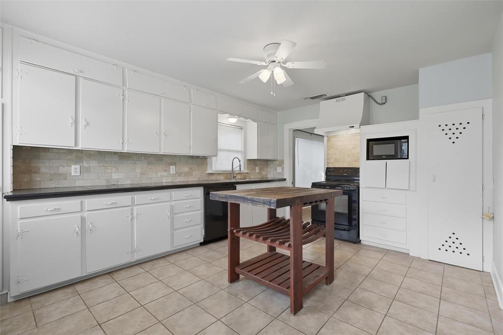 Chamberlain Arlington Heights 1st - Residential Lease