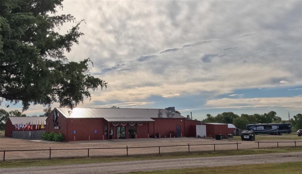 3667 3667 E Interstate 30