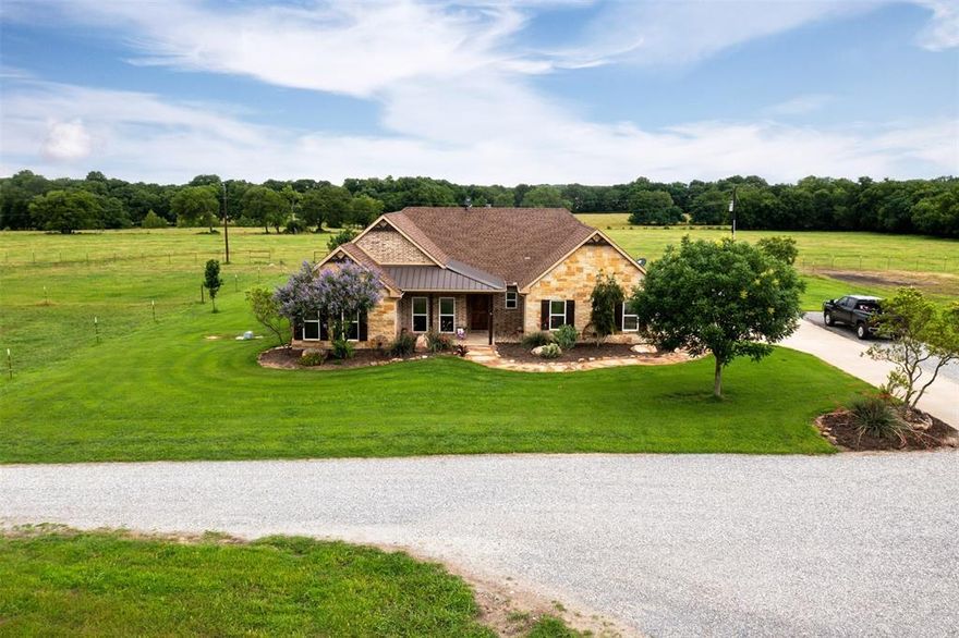 RES-Real Estate Services, LLC is proud to present this 10.1 acres, Van Alstyne, TX, Grayson County, 1,925 sq ft, built in 2015, 4 bedrooms, 3 full bathrooms, central heat and air (original units), propane Generac generator (powers entire home), wood-burning fireplace, gas fireplace, 2-car garage, storm cellar, 3-year-old composite roof, ag exempt, no floodplain, private driveway, 40x60 barn with two 15'+ overhangs, cross-fenced with electric temporary fencing, survey and floor plan available.