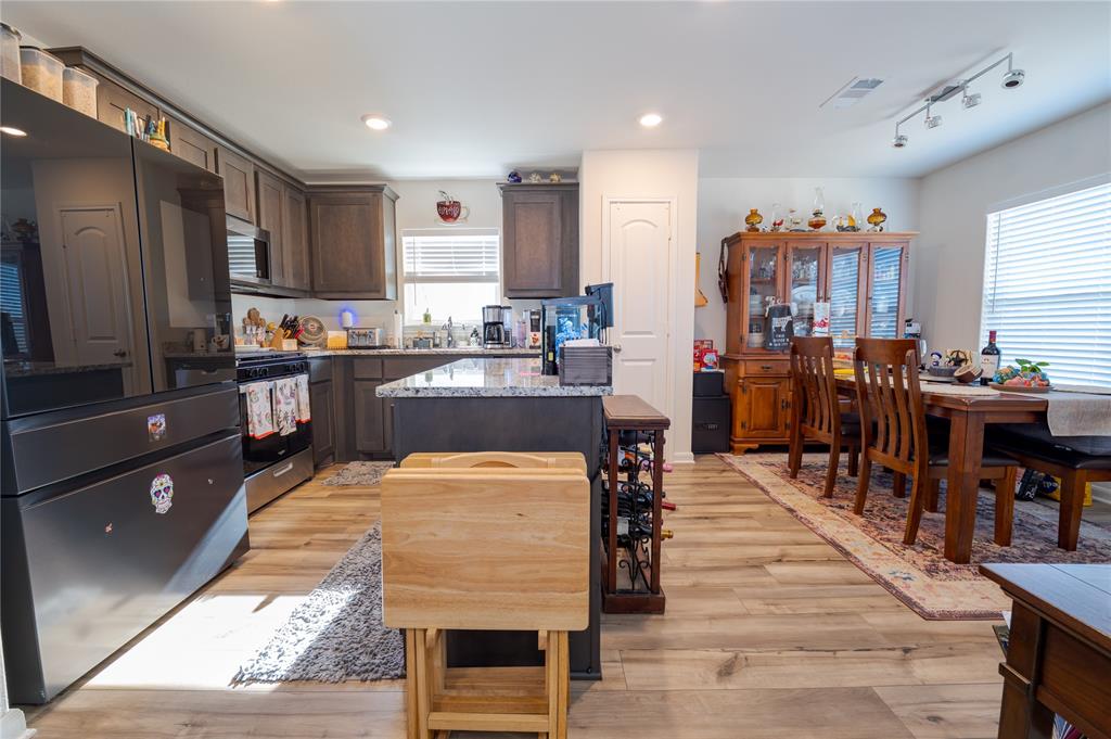 Vista West II - Residential